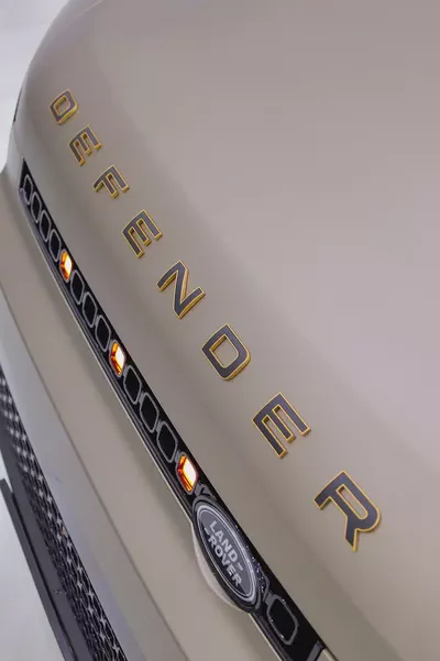 DEFENDER 110 OCTA P635 - V8 - FULLY LOADED-13