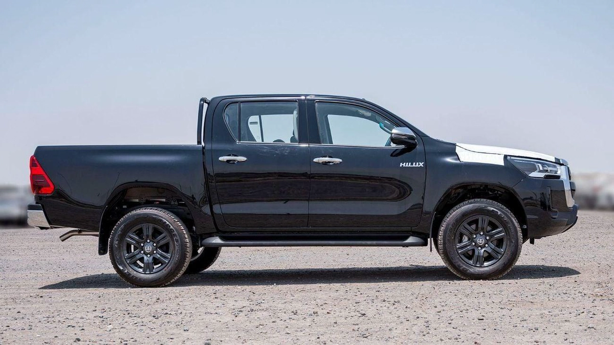 Toyota Hilux Toyota Hilux Toyota Hilux 2.4L Diesel AT 4x4 Full Option 2025-6-0