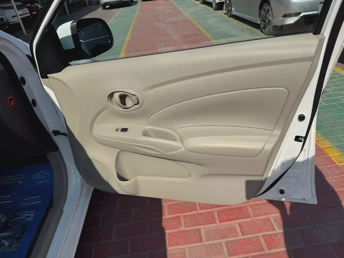 NISSAN SUNNY 2023-7-7