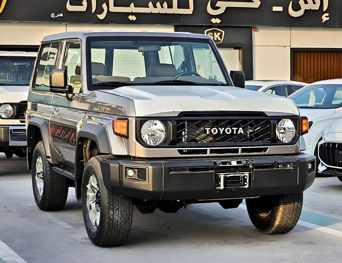 Toyota Land Cruiser 70 LC71 HARDTOP 3DOOR || 4.0L PETROL V6 M/T 4WD | DIFF LOCK | WINCH | OVER FENDER (CODE # X71MM)-2-0