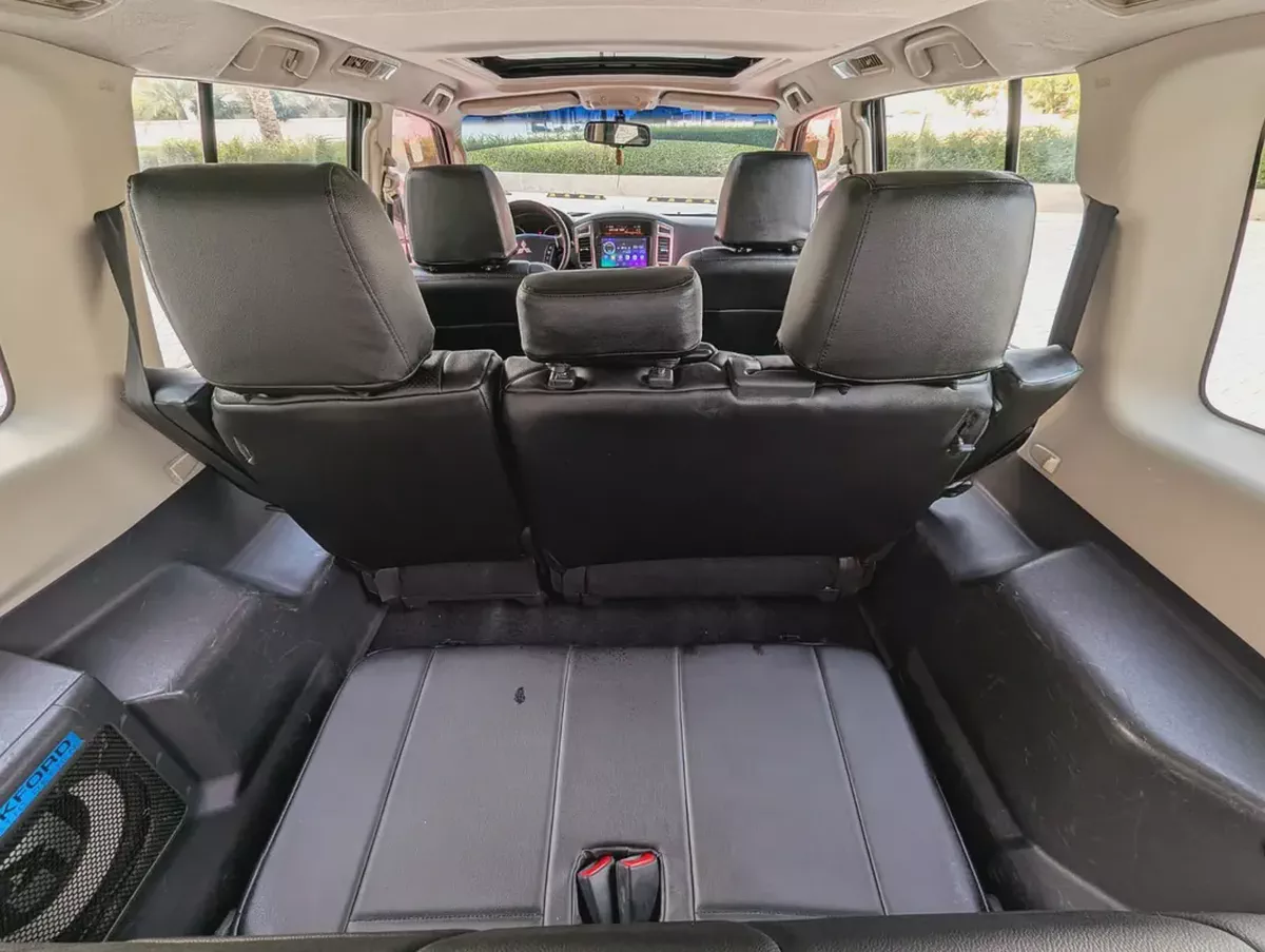 MITSUBISHI PAJERO 2015 GLS TOP FULL OPTION GCC IN EXCELLENT CONDITION-6-6