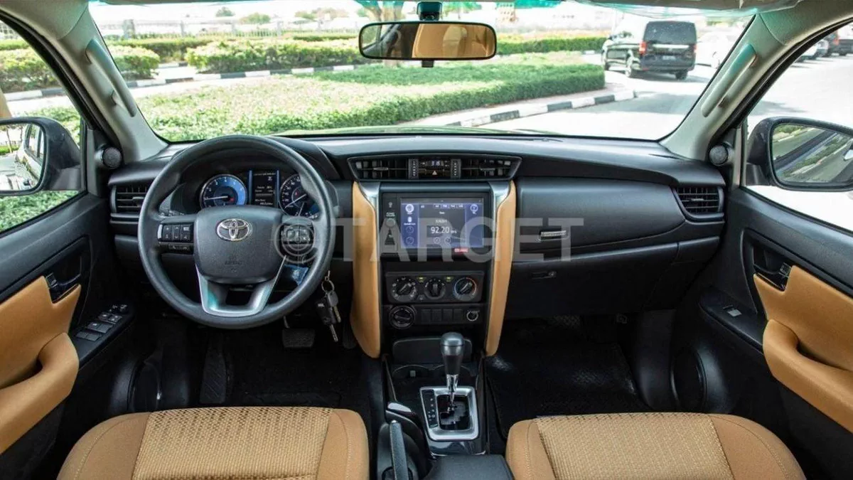 Toyota Fortuner EXR FORTUNER 2.7L 4WD-9-0