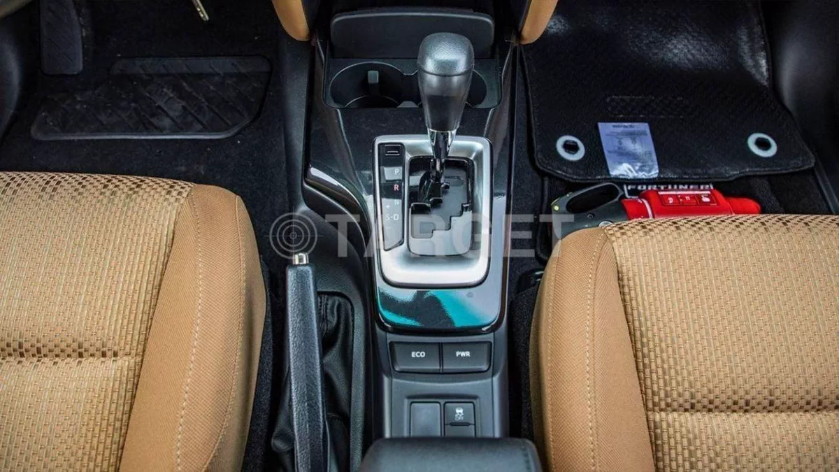 Toyota Fortuner EXR FORTUNER 2.7L 4WD-12-0
