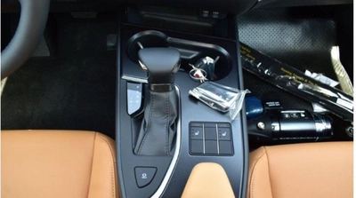 2026 Lexus UX 200-7