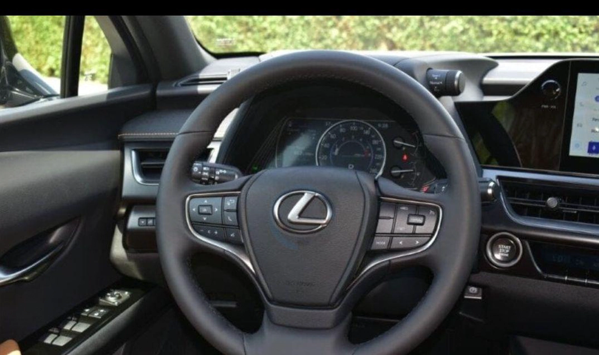 2026 Lexus UX 200-15-15