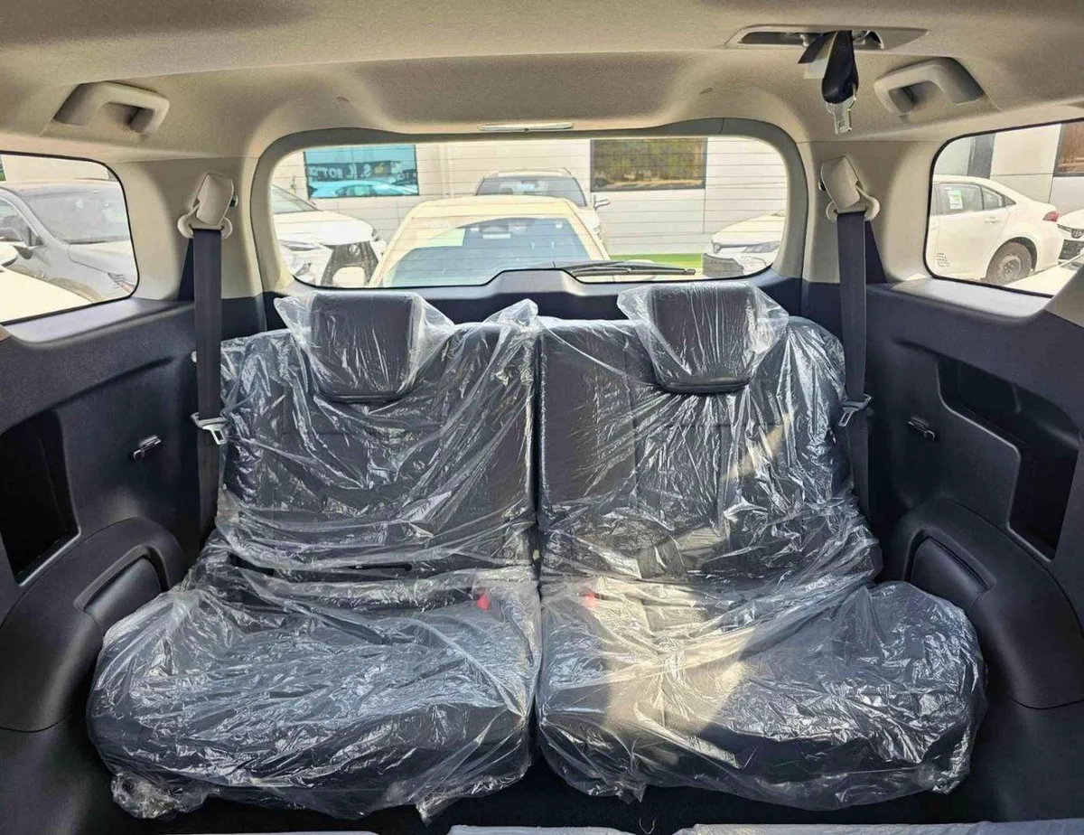 Toyota Fortuner VXR SR5 ADVENTURE / 4.0L V6 PETROL / FRONT PWR SEATS / PUSH START / DIFF LOCK AUTO A/C (CODE # F6HA)-14-0