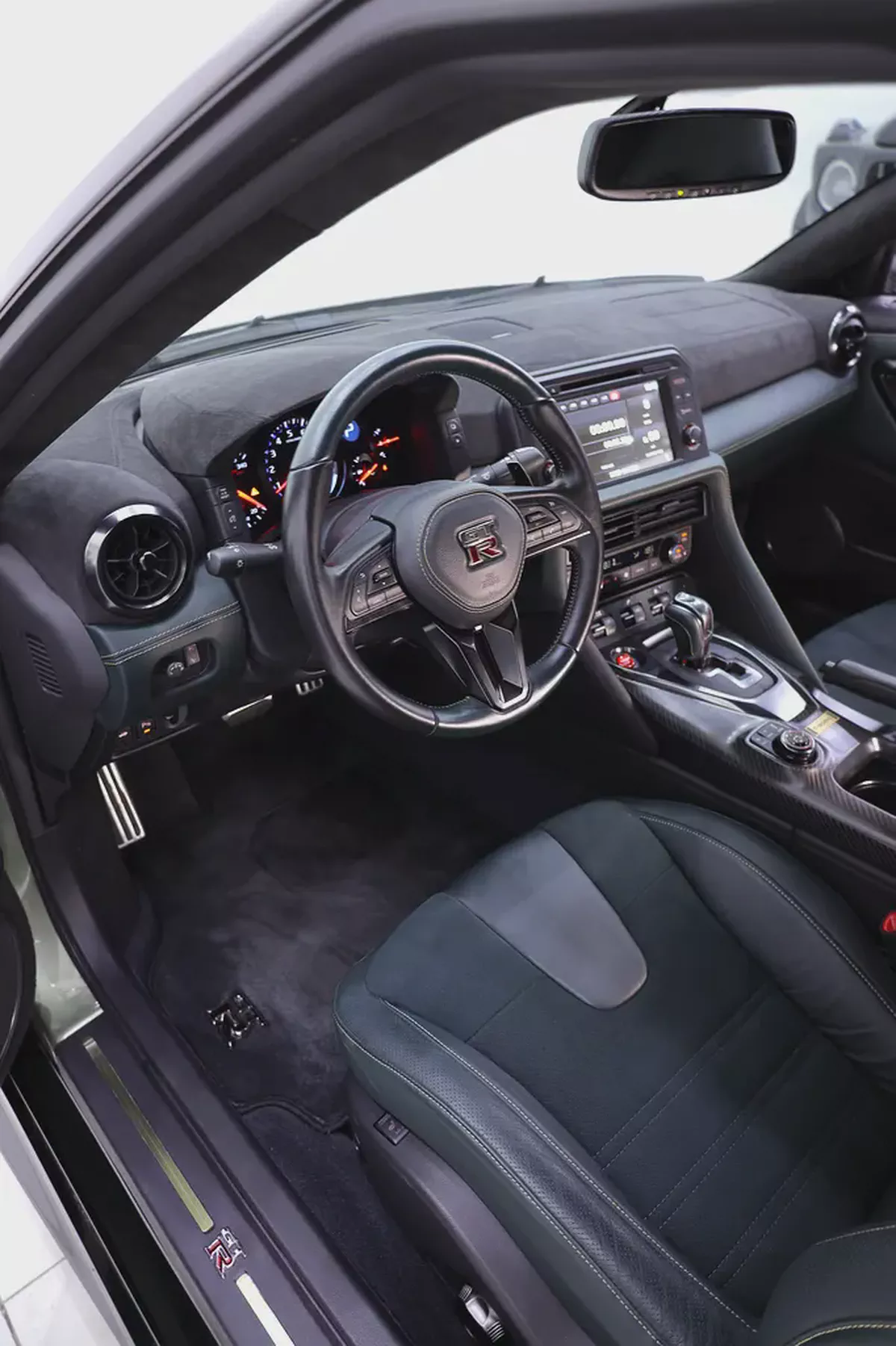 NISSAN GTR T-SPEC 2024 - RARE MILLENIUM JADE EDITION + EXPREME TI EXHAUST SYSTEM + CARBON INTERIOR-4-4