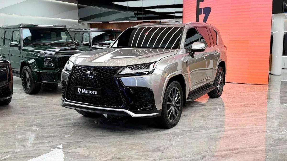 Lexus LX600 F Sport Launch Edition 3.5L Lexus LX600 F-Sport Launch Edition - 2022-2-0