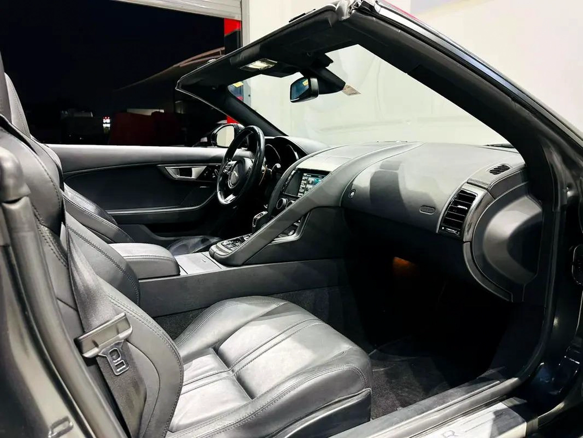 JAGUAR F-TYPE S V8 SUPERCHARGED 2015 ORIGINAL PAINT FULL SERVICE HISTORY AGENCY-12-12