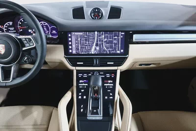 2022 Porsche Cayenne Coupe GCC Specs - Pristine Condition-14