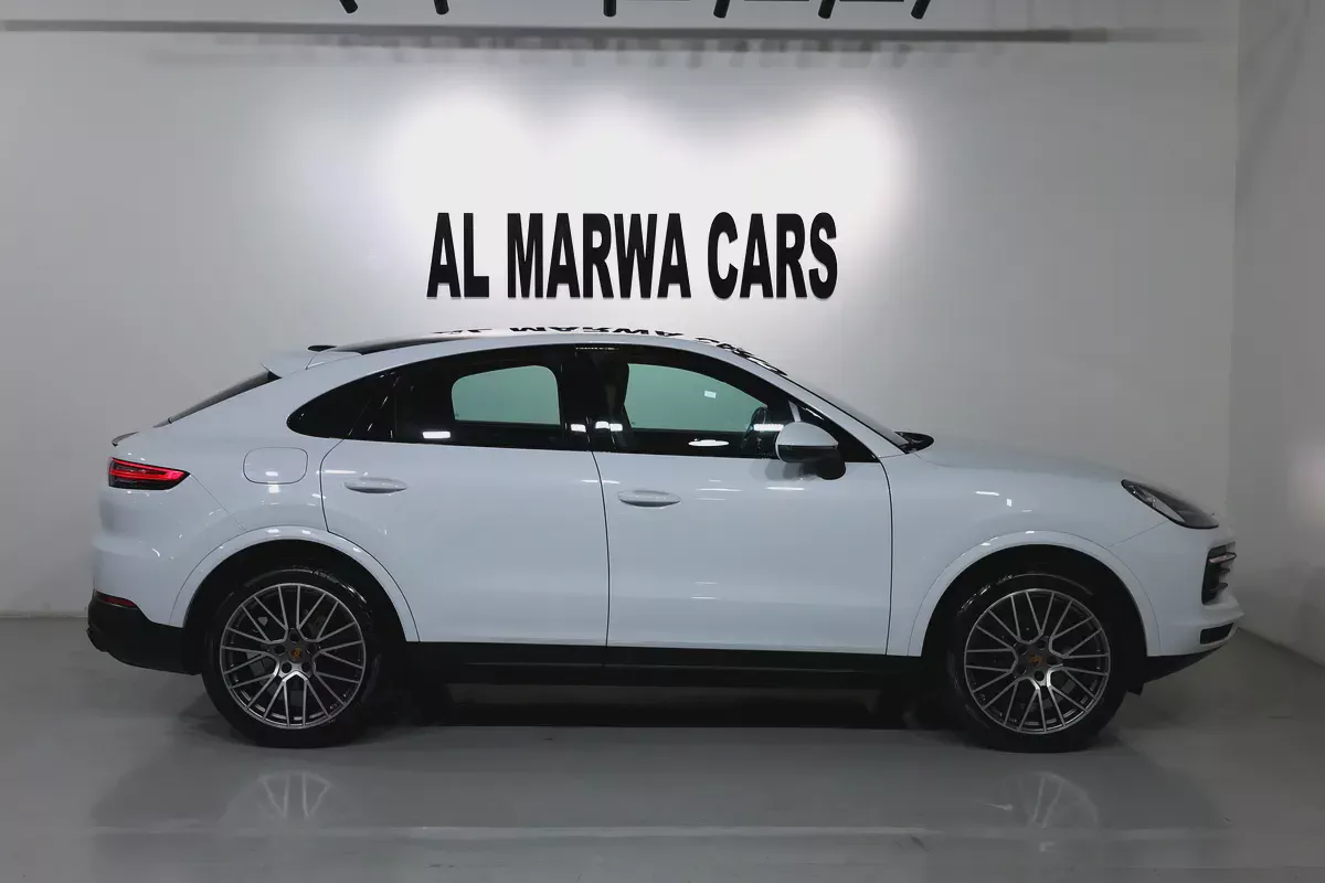 2022 Porsche Cayenne Coupe GCC Specs - Pristine Condition-8-8
