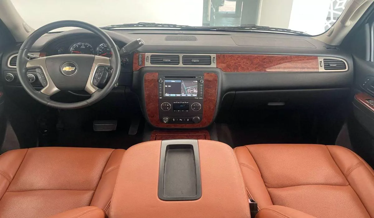 Chevrolet Tahoe LTZ 5.3L-8CYL - SUNROOF LEATHER SEATS EXCELLENT CONDITION-6-0