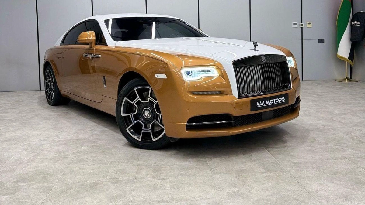 Rolls Royce Wraith Black Badge | GCC Specs | Impeccable Condition | Full Service History-2-2