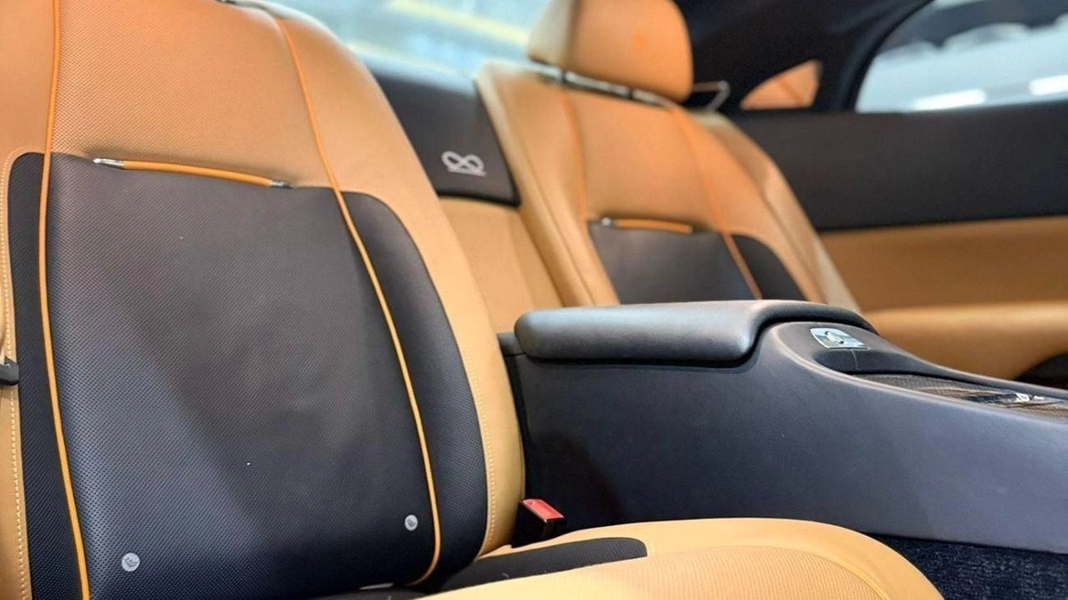 Rolls Royce Wraith Black Badge | GCC Specs | Impeccable Condition | Full Service History-19-19
