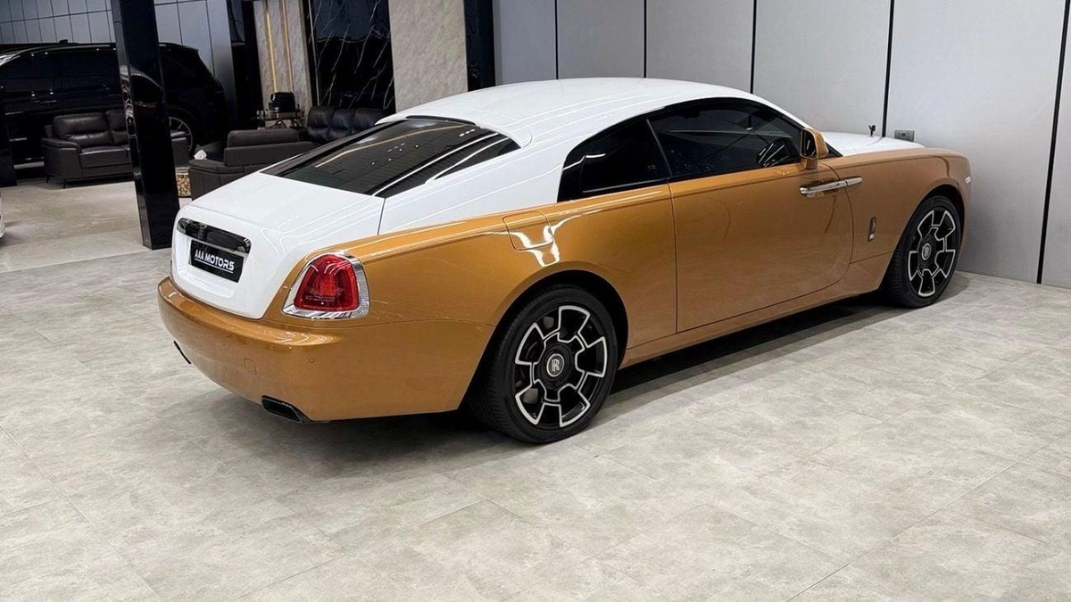 Rolls Royce Wraith Black Badge | GCC Specs | Impeccable Condition | Full Service History-24-24