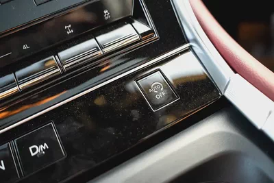 Brand New Nissan Patrol 2026 LE Platinum Turbo | GCC Specs  | WHITE WITH BLACK ROOF | RED INTERIOR-16