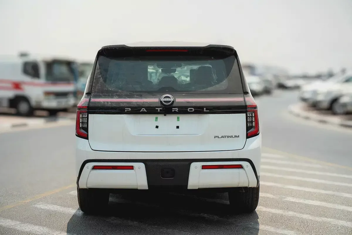 Brand New Nissan Patrol 2026 LE Platinum Turbo | GCC Specs  | WHITE WITH BLACK ROOF | RED INTERIOR-5-5