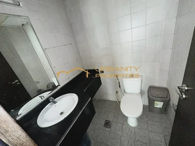 Fully Fitted Office Space in The Regal Tower-3