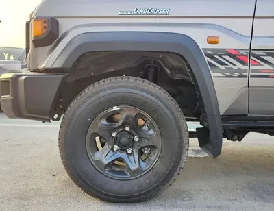 Toyota Land Cruiser 70 LC71 HARDTOP 3DOOR || 4.0L PETROL V6 M/T 4WD | DIFF LOCK | WINCH | OVER FENDER (CODE # X71MM)-9