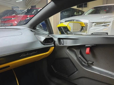 2023 Lamborghini Huracan Tecnica - GCC Specs - Like New-13
