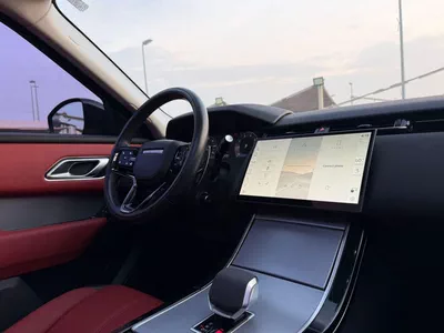 For sale Land Rover Range Rover Velar P250 I Facelift, 2.0 l, 2024 in UAE, Sharjah-7