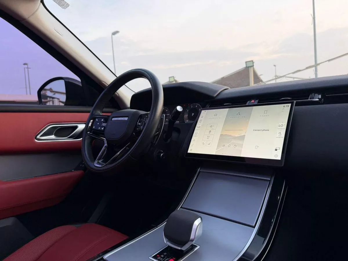 For sale Land Rover Range Rover Velar P250 I Facelift, 2.0 l, 2024 in UAE, Sharjah-7-7