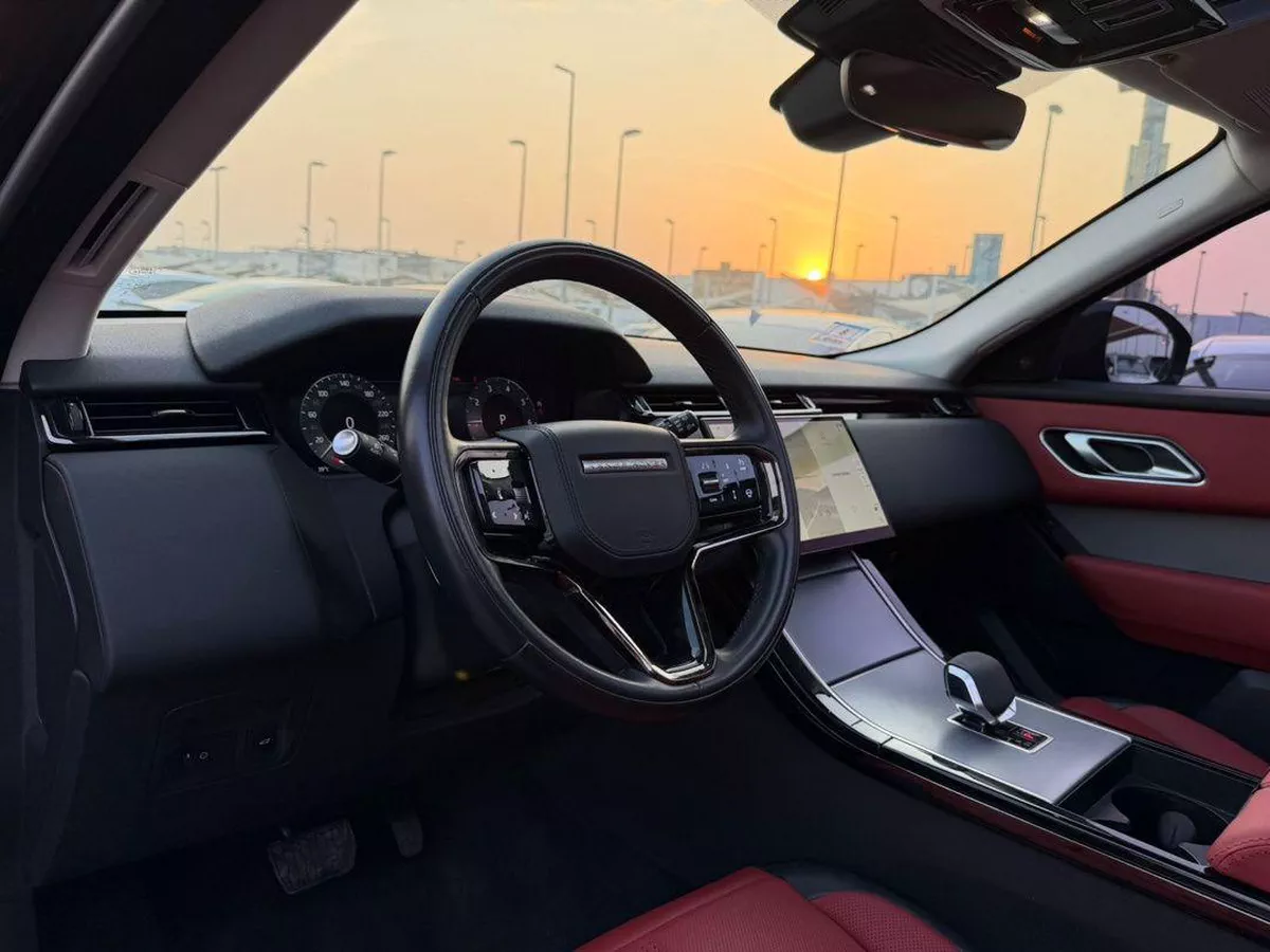 For sale Land Rover Range Rover Velar P250 I Facelift, 2.0 l, 2024 in UAE, Sharjah-11-11