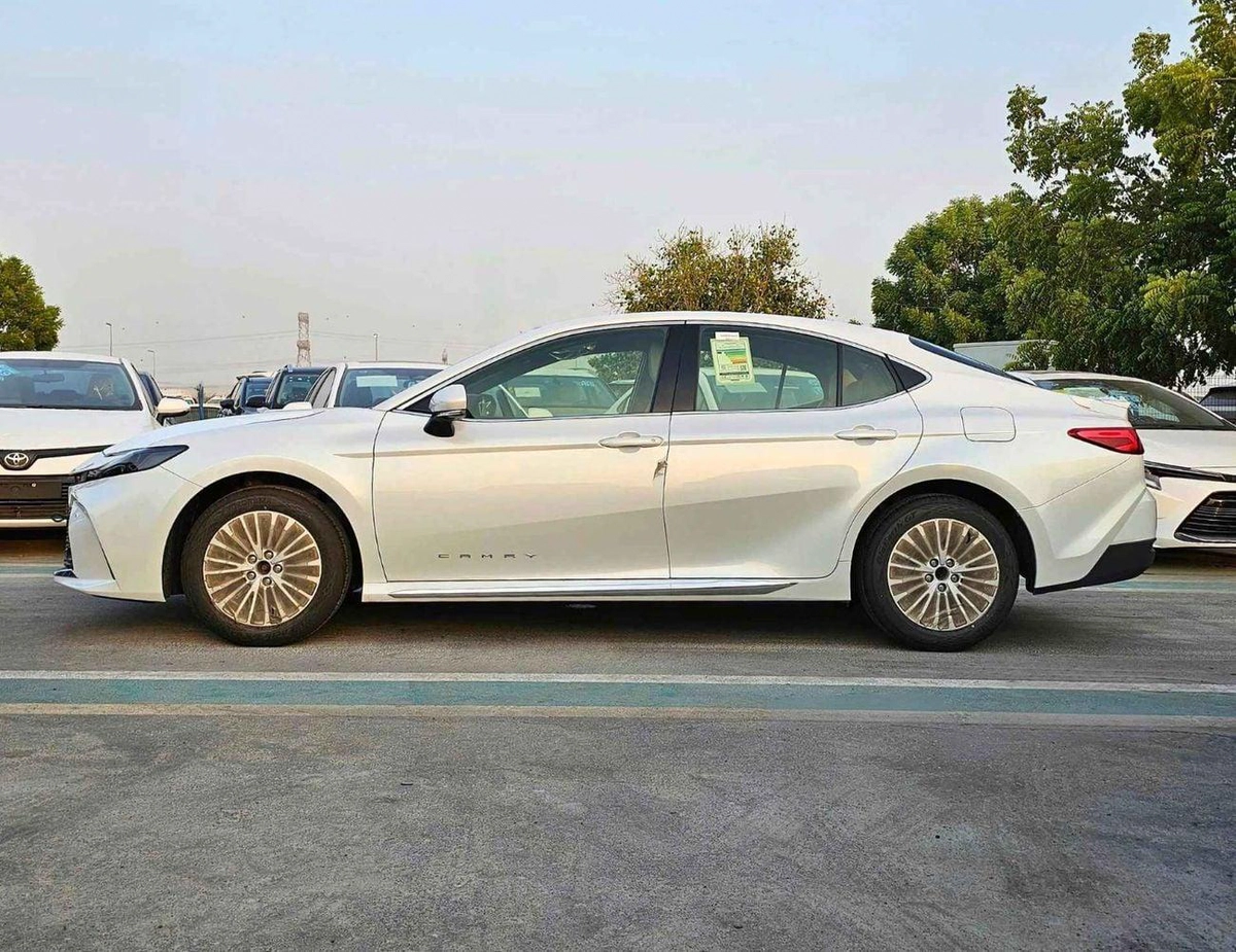Toyota Camry GLE LE || 2.5L V4 PETROL | PUSH START | DVD CAMERA | SUNROOF (CODE # CPTLE)-2-0