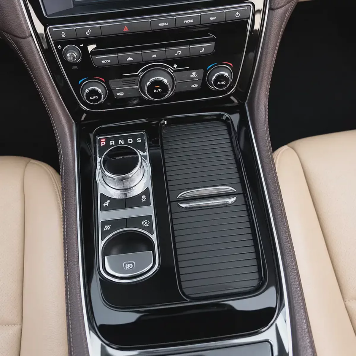 AED 34,950 • Jaguar XJL • 1 Year Warranty-10-10