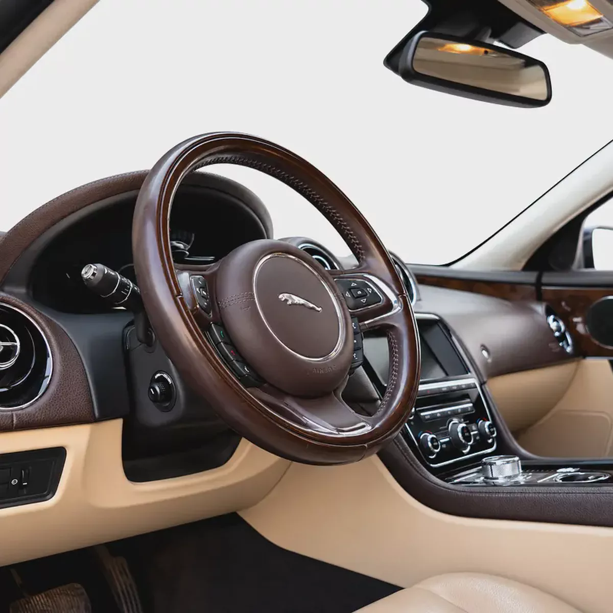 AED 34,950 • Jaguar XJL • 1 Year Warranty-6-6