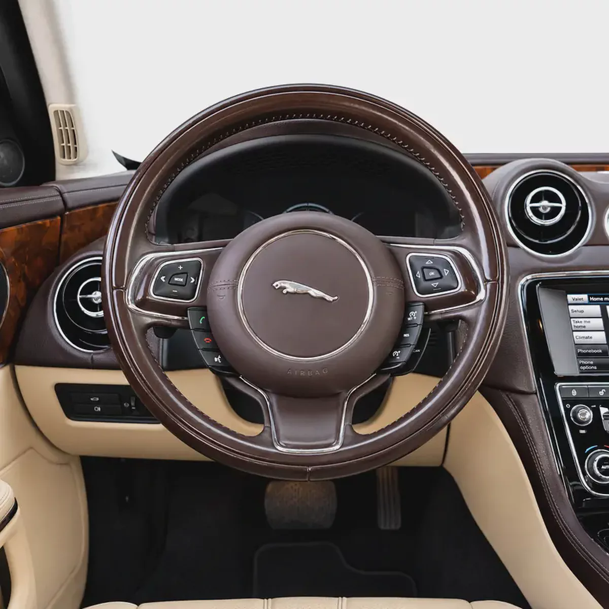AED 34,950 • Jaguar XJL • 1 Year Warranty-7-7