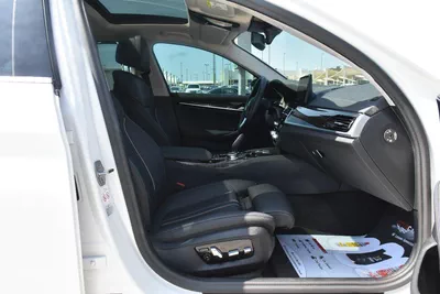 520i RWD 2023 | WHITE-8