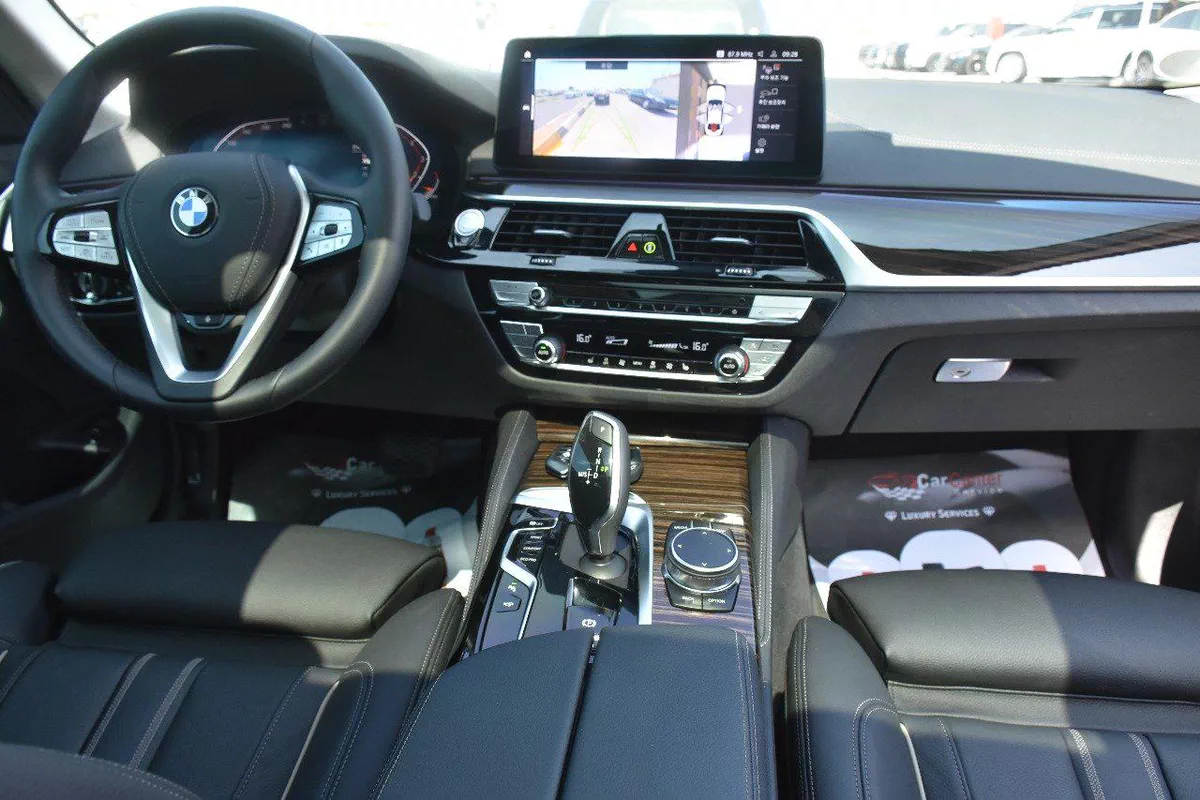520i RWD 2023 | WHITE-11-11