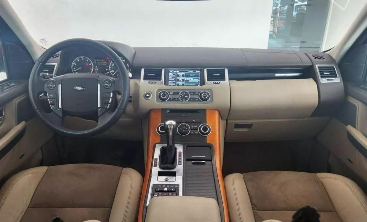 Land Rover Range Rover Sport SE V8 5.0L-8CYL EXCELLENT CONDITION, AL TAYER MOTORS-4-0
