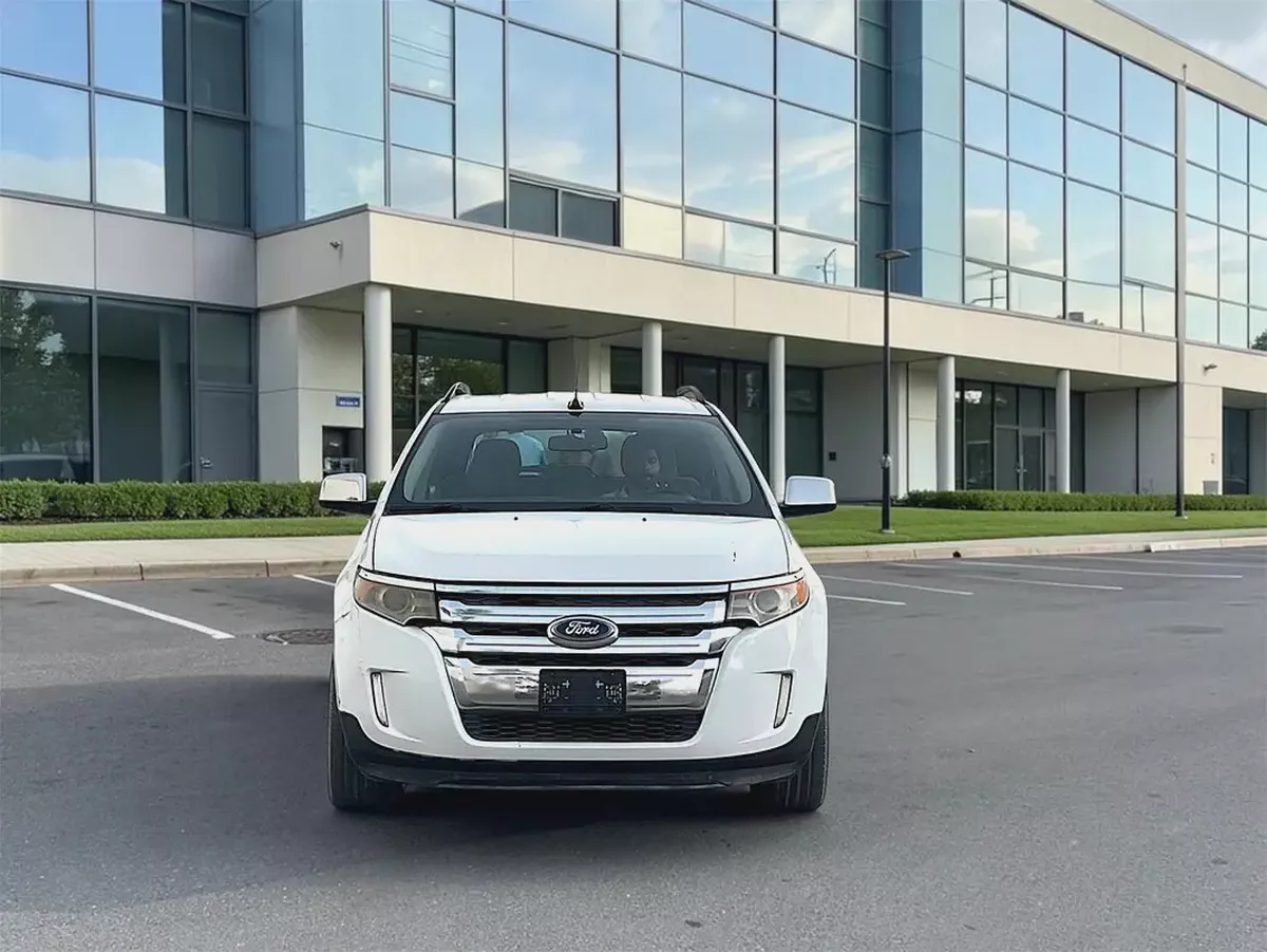 2014 Ford Edge SE - GCC Specs 3.5L V6-9-9