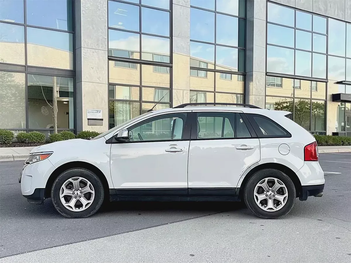 2014 Ford Edge SE - GCC Specs 3.5L V6-6-6