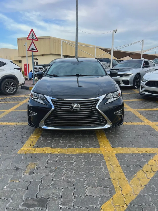 2018 Lexus ES 350 - American Specs - Excellent Condition