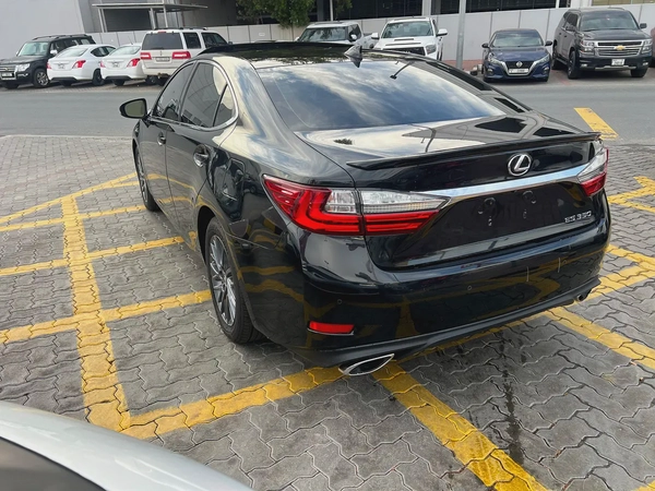 2018 Lexus ES 350 - American Specs - Excellent Condition