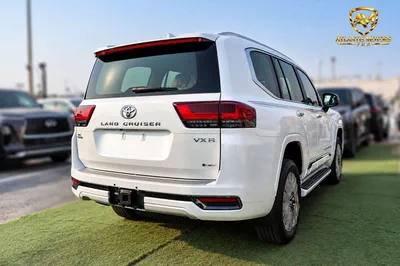 Toyota Land Cruiser VXR HYBRID-2