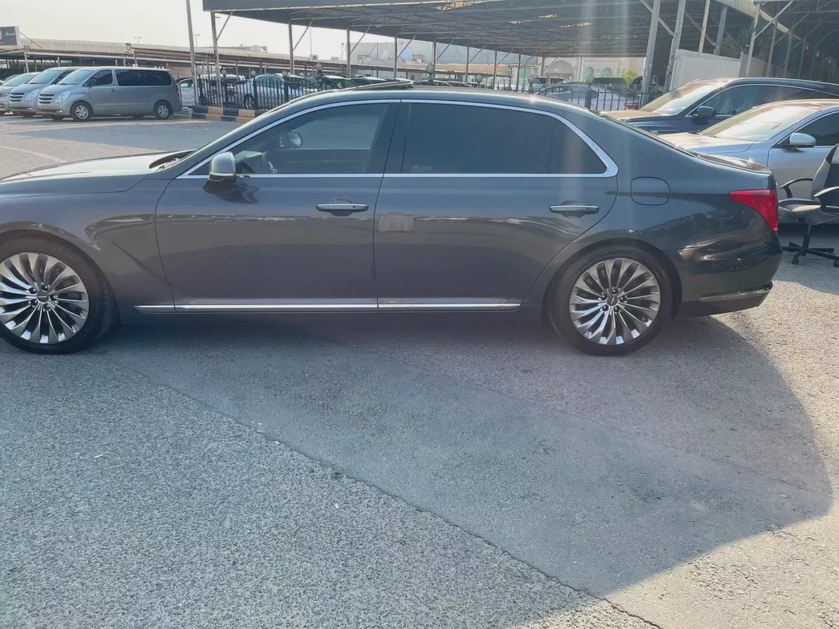Genesis G90 Ultimate 2017 | American Specs | Pristine Condition-4-4