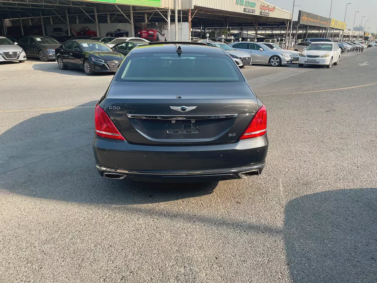 Genesis G90 Ultimate 2017 | American Specs | Pristine Condition-5-5
