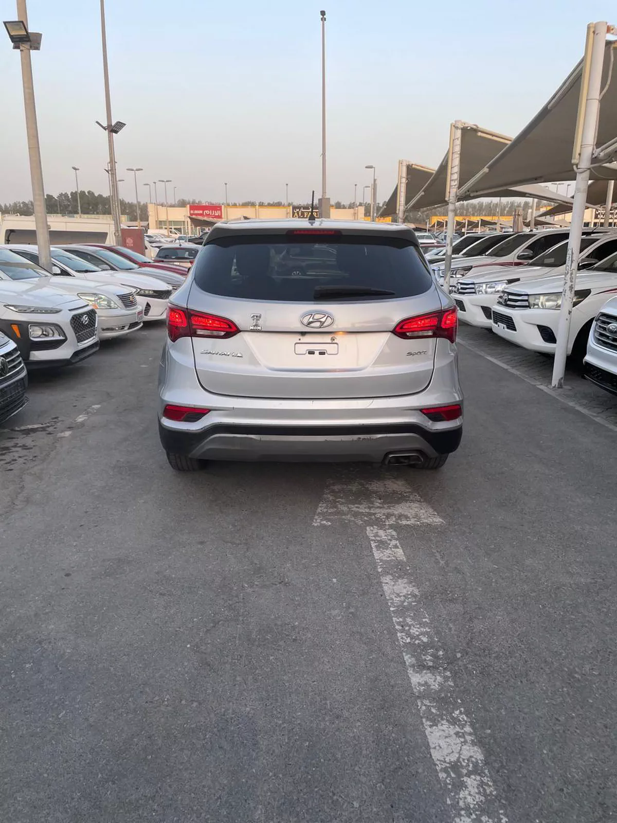 Hyundai Santa Fe SUV-3-3