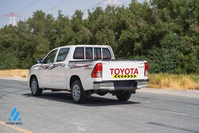 2022 Toyota Hilux GL | 2.7L Petrol | GCC Specs | 4x2-4