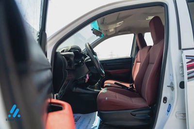 2022 Toyota Hilux GL | 2.7L Petrol | GCC Specs | 4x2-8