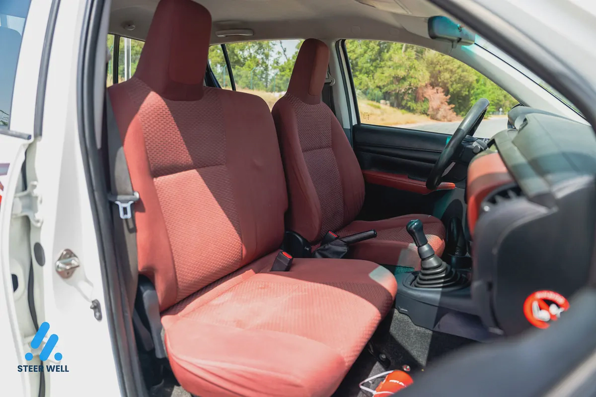 2022 Toyota Hilux GL | 2.7L Petrol | GCC Specs | 4x2-12-12