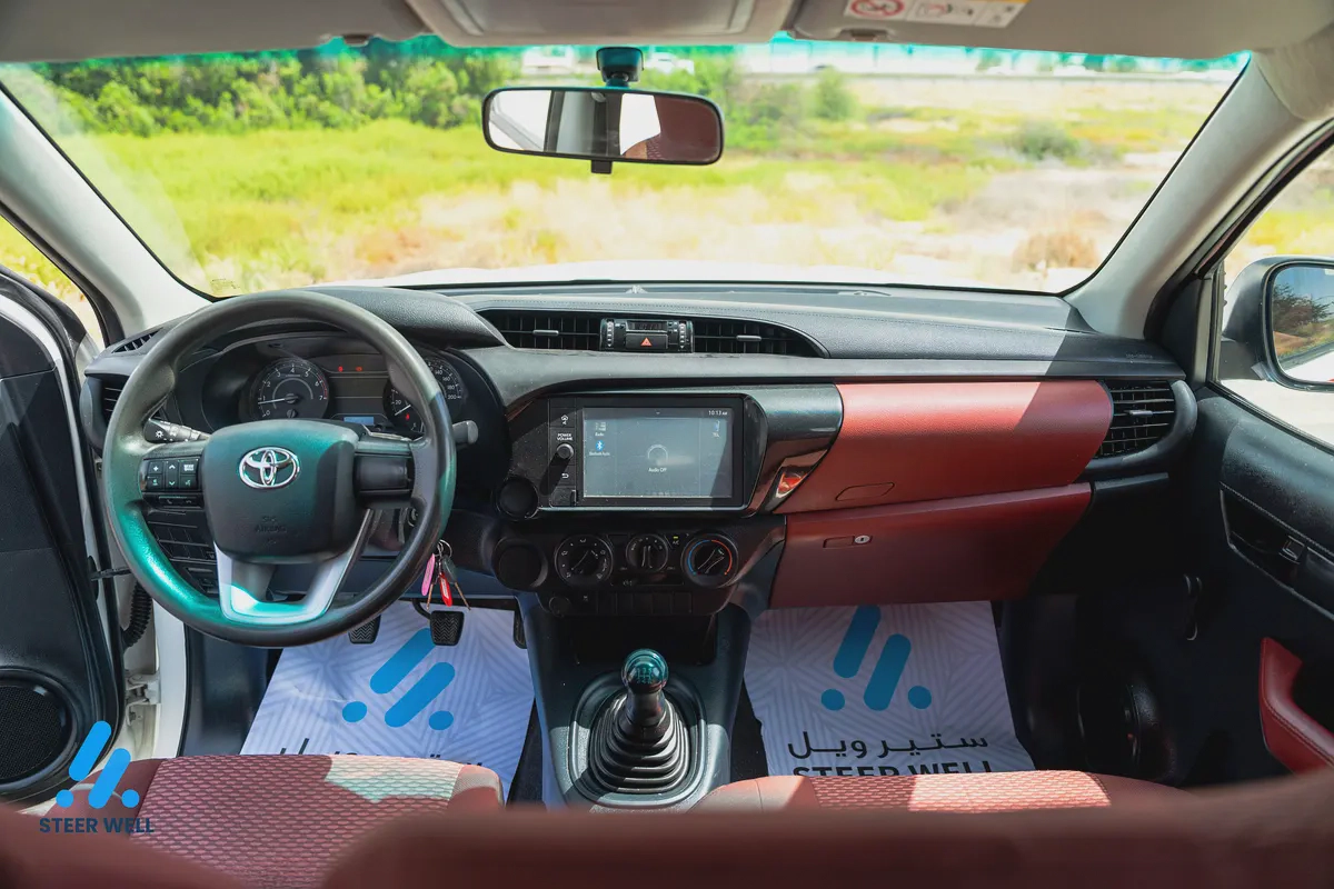 2022 Toyota Hilux GL | 2.7L Petrol | GCC Specs | 4x2-14-14