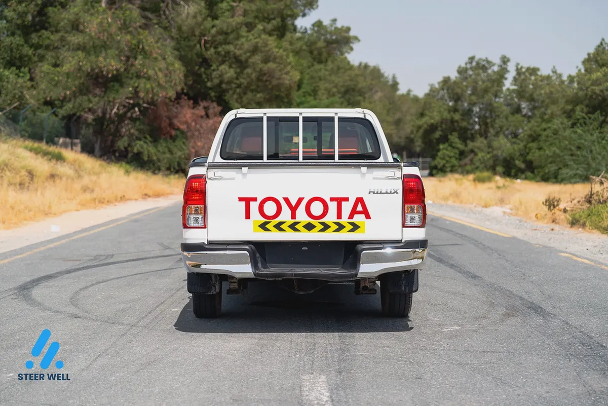 2022 Toyota Hilux GL | 2.7L Petrol | GCC Specs | 4x2-5-5