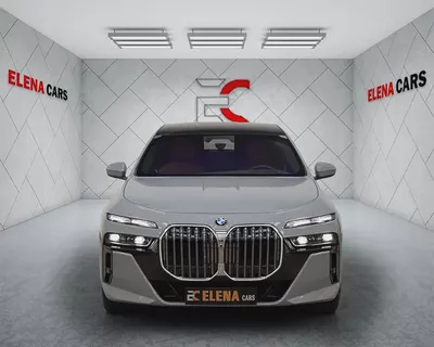 BMW 740i Exclusive - 2023 - GCC Specs - FSH - EXCELLENT CONDITION-1