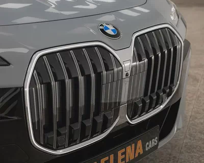 BMW 740i Exclusive - 2023 - GCC Specs - FSH - EXCELLENT CONDITION-5