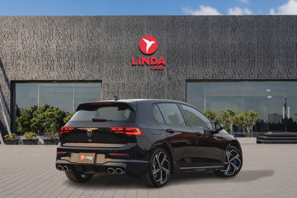 Volkswagen Golf R 2023-3-3